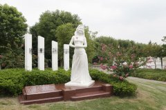 沙巴电竞集团：以工匠心灵展示碑雕工艺的魅力，留想邓丽君的永恒歌声