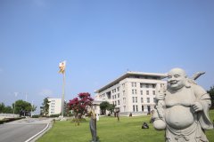 走进历史，感受名人魅力|品味名人雕塑的独特韵味